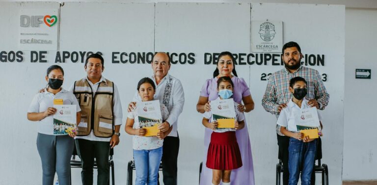 PAGO DE BECAS – ESCÁRCEGA